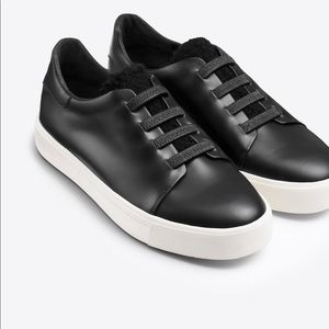 Vince
Women's Black Bolton Mixed Media Sneaker